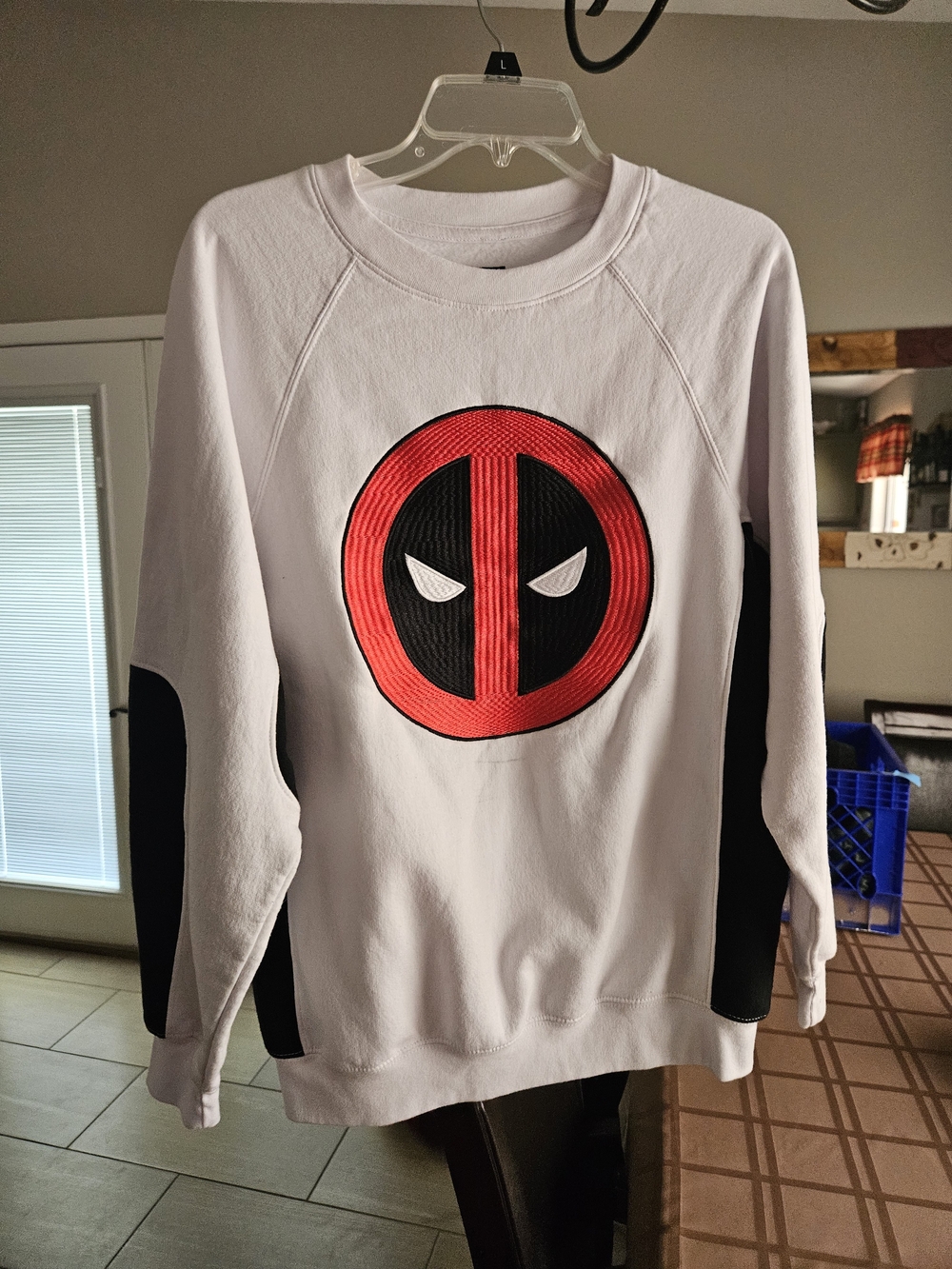Marvel White Crewneck Sweater with Red & Black Deadpool Emblem